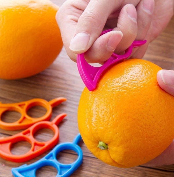 Пластиковый нож для очистки апельсинов