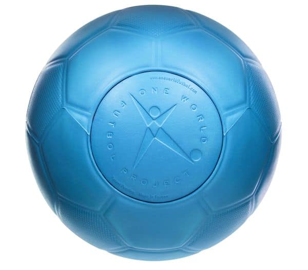 "Вечный" футбольный мяч Oneworldplayproject